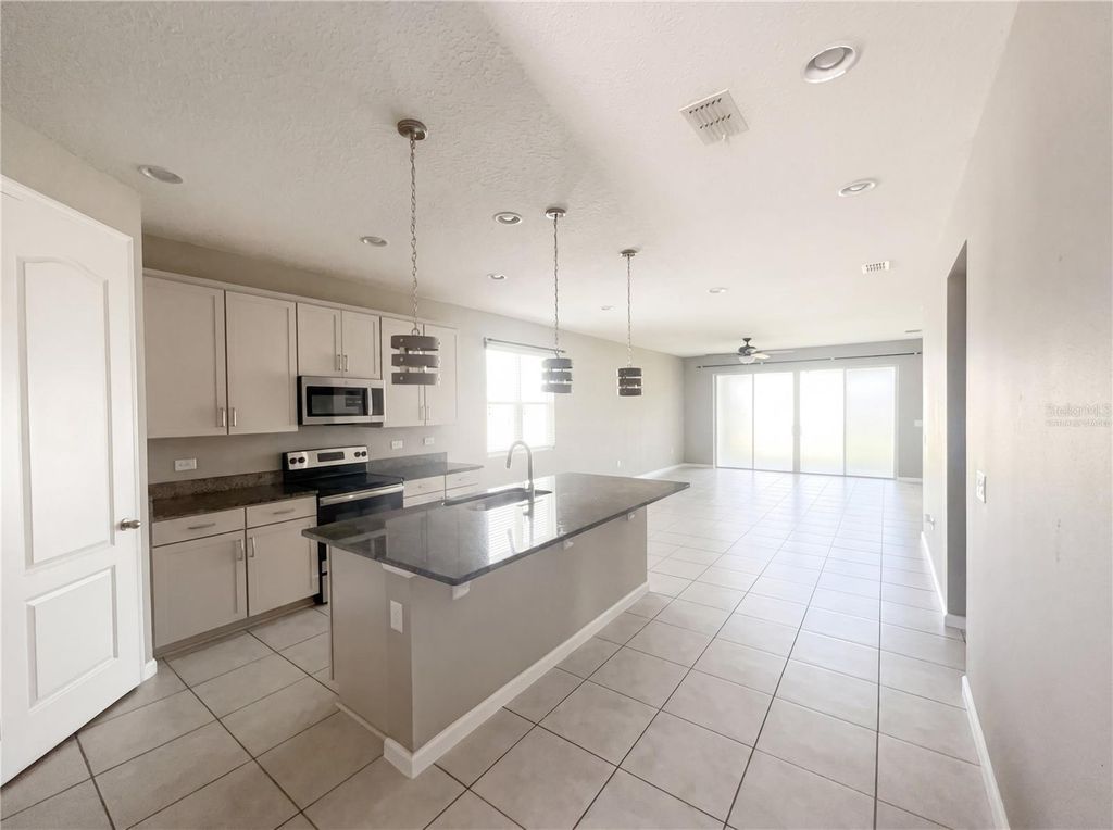 Photo of 2526 W End Drive, Saint Cloud, FL 34772 (MLS # O6415684)