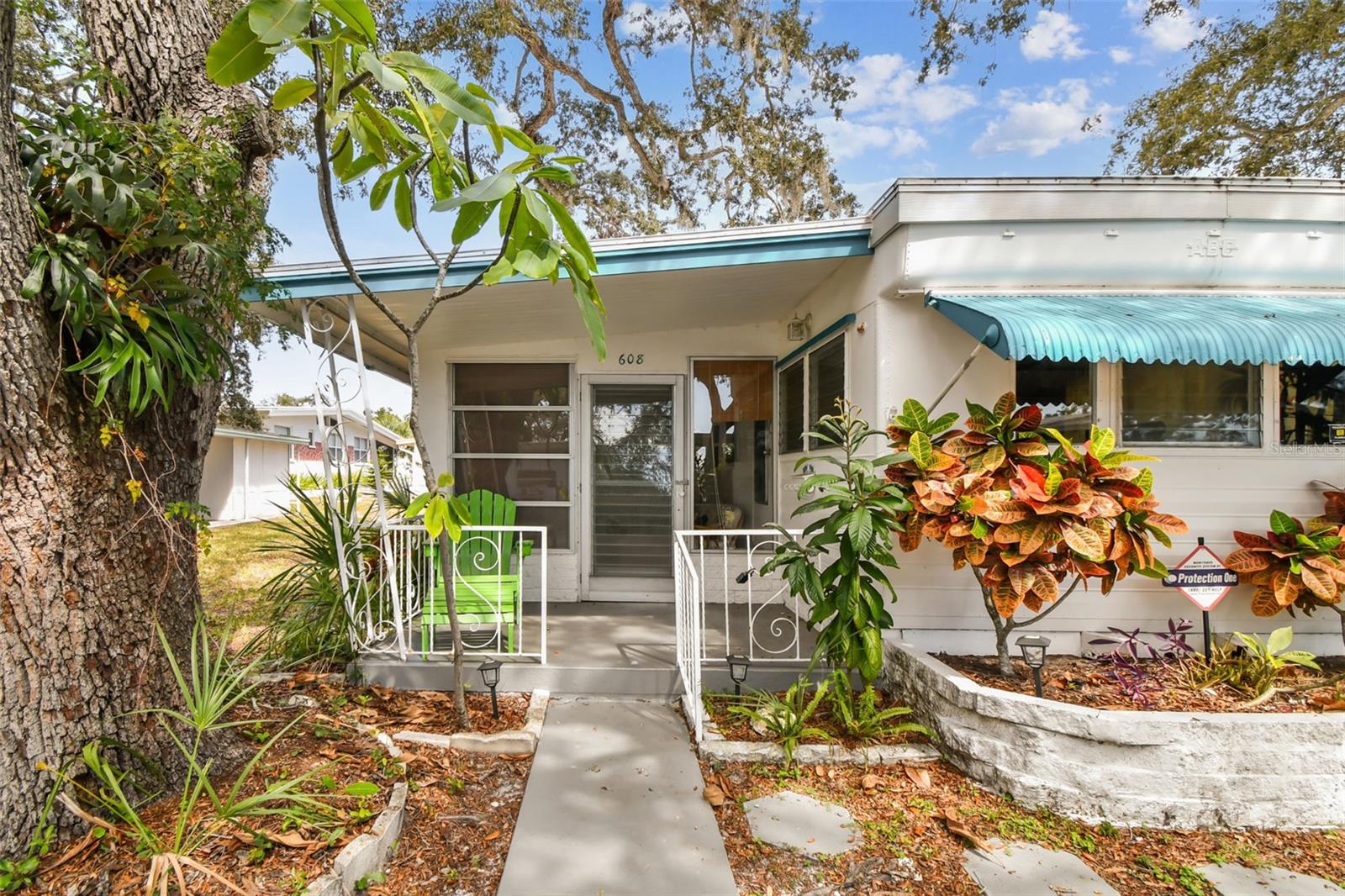 SOUTH GATE MOBILE HOME PARK UNREC - Residential
