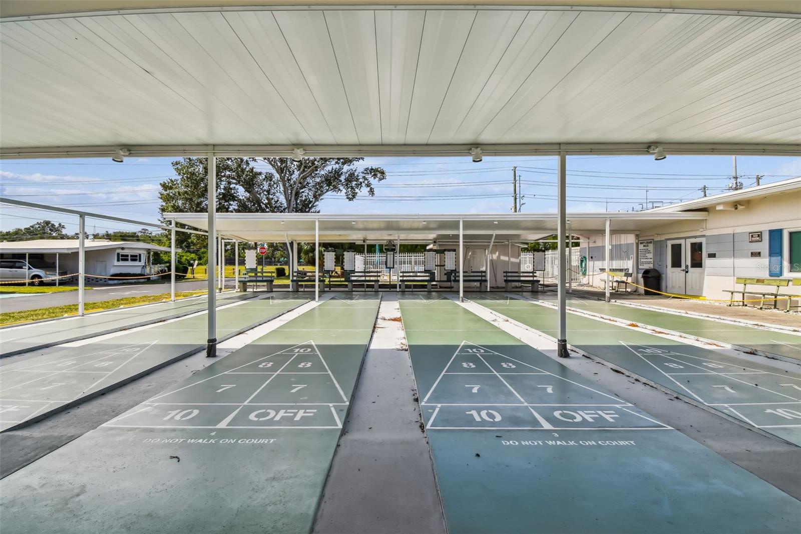 SOUTH GATE MOBILE HOME PARK UNREC - Residential