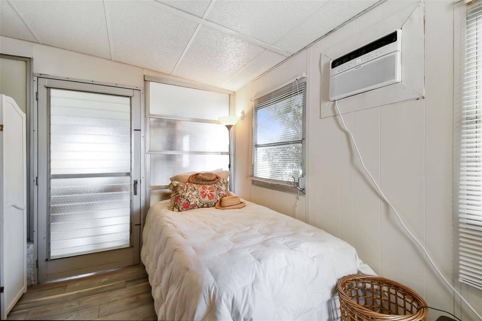 SOUTH GATE MOBILE HOME PARK UNREC - Residential