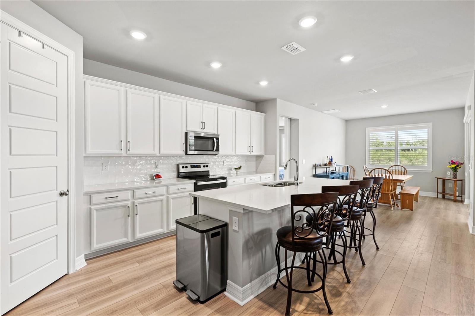44325 SADDLEWOOD COURT
