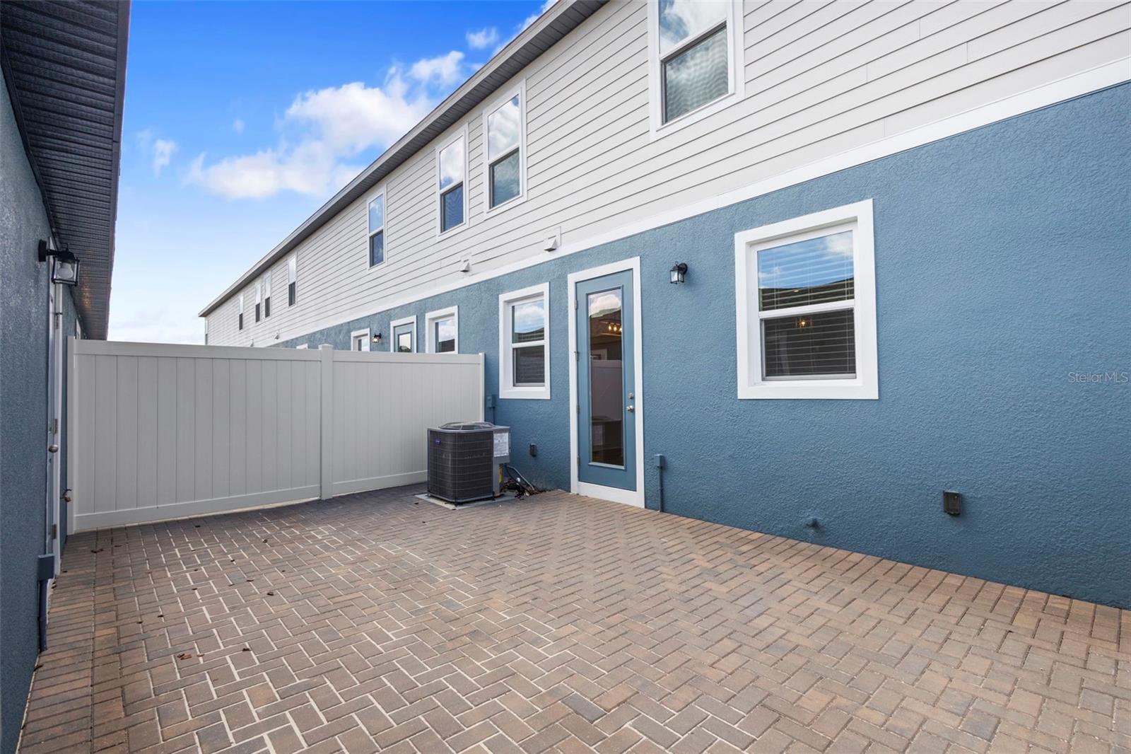 EDEN CREST TOWNHOMES - Residential Lease