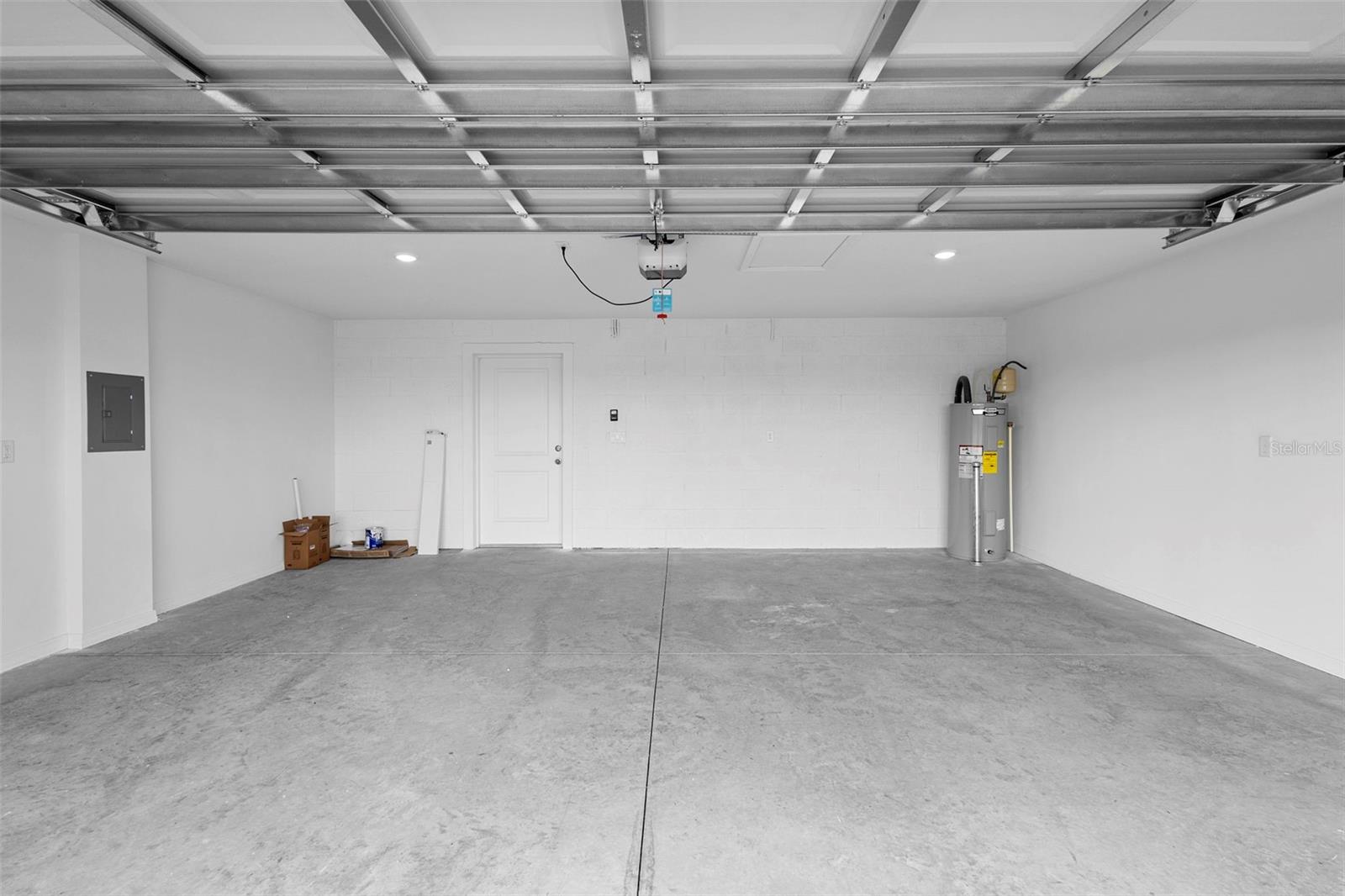 EDEN CREST TOWNHOMES - Residential Lease