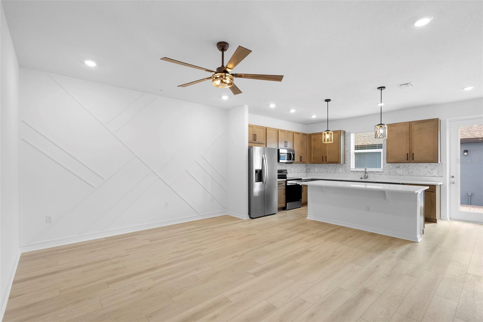 EDEN CREST TOWNHOMES - Residential Lease