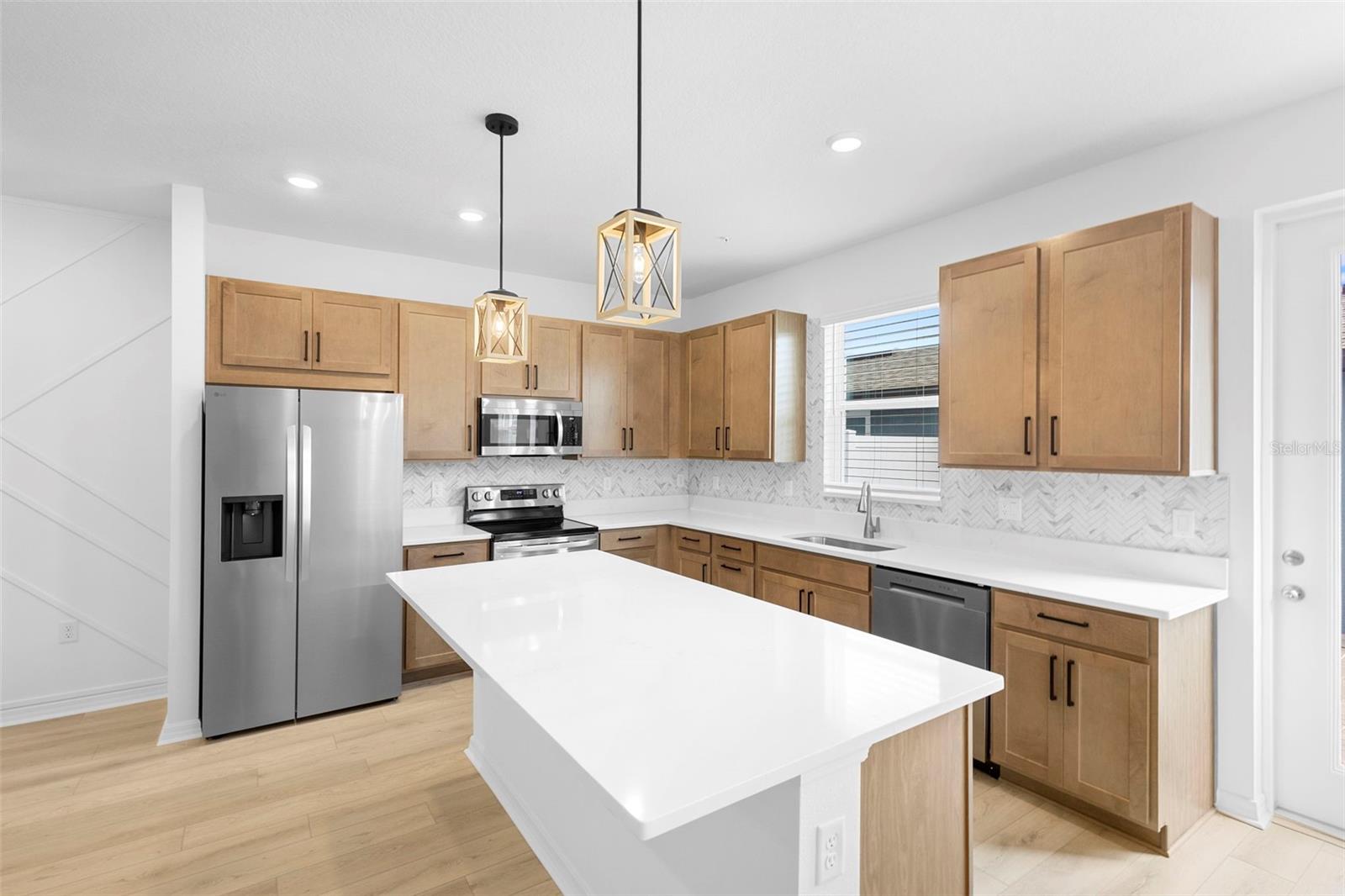 EDEN CREST TOWNHOMES - Residential Lease