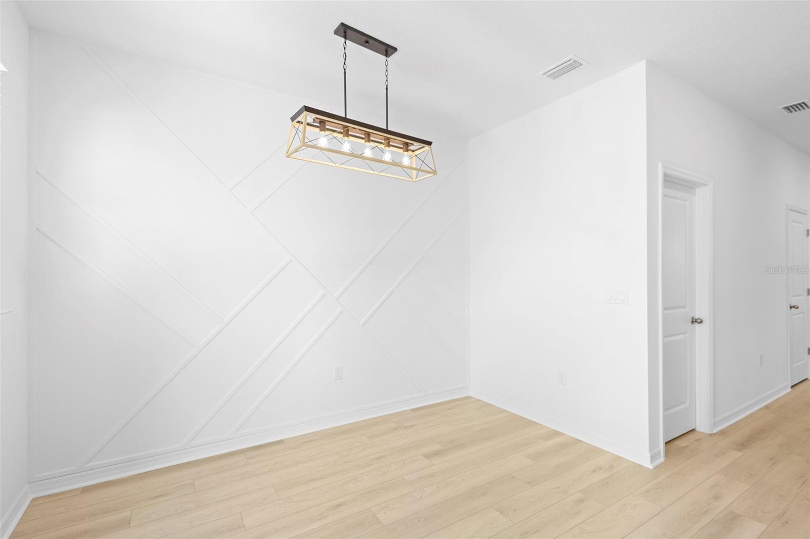 EDEN CREST TOWNHOMES - Residential Lease