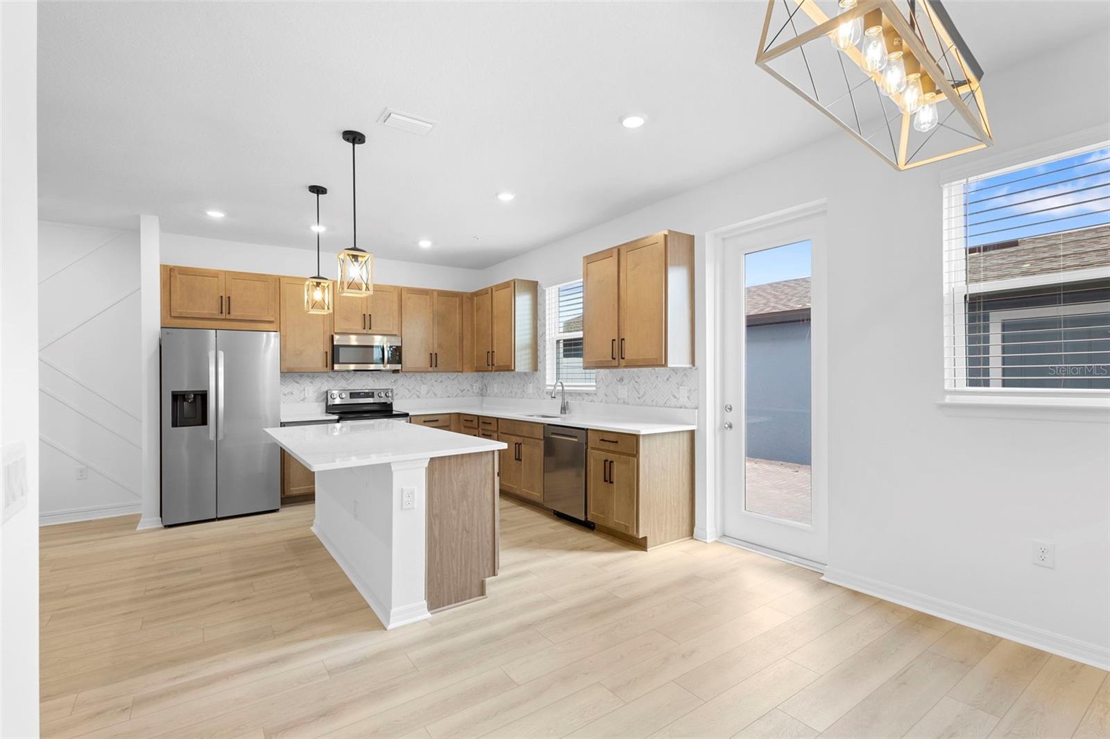 EDEN CREST TOWNHOMES - Residential Lease