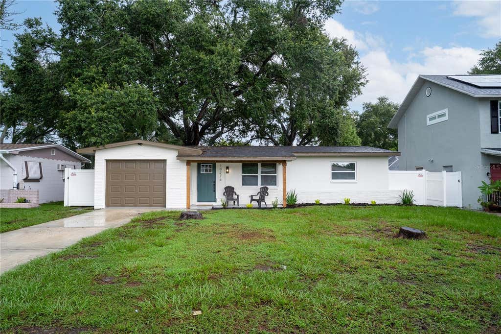 Photo of 10276 62nd Circle, Seminole, FL 33772 (MLS # TB8535646)