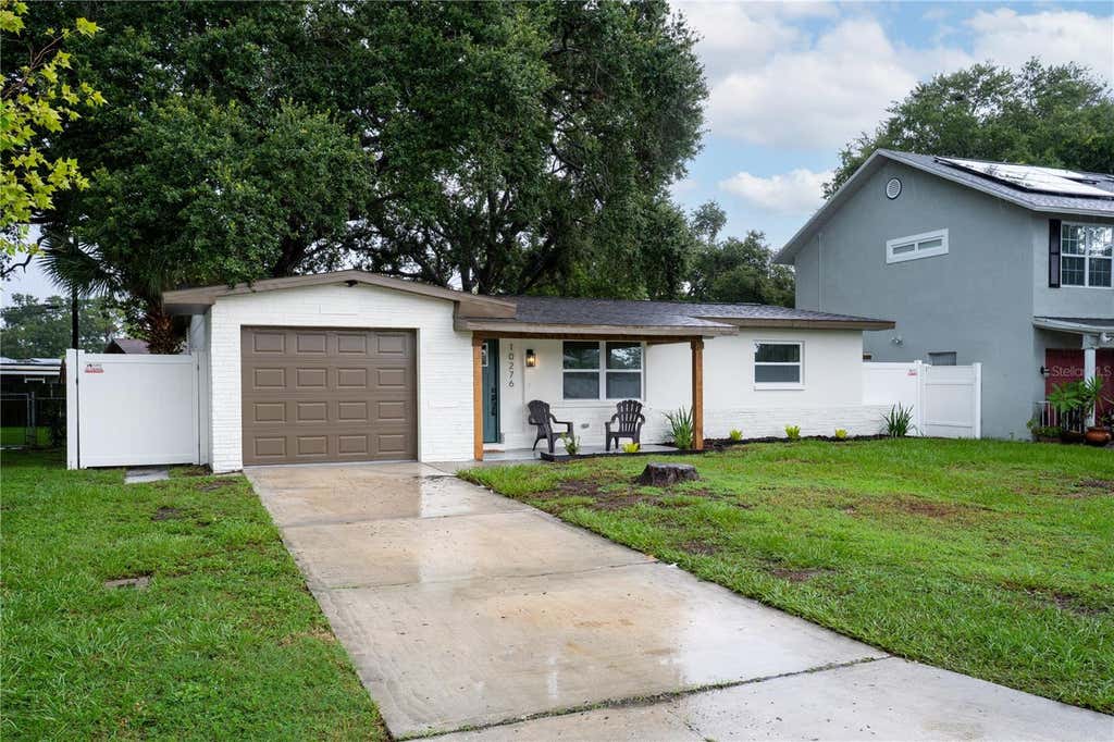Photo of 10276 62nd Circle, Seminole, FL 33772 (MLS # TB8535646)