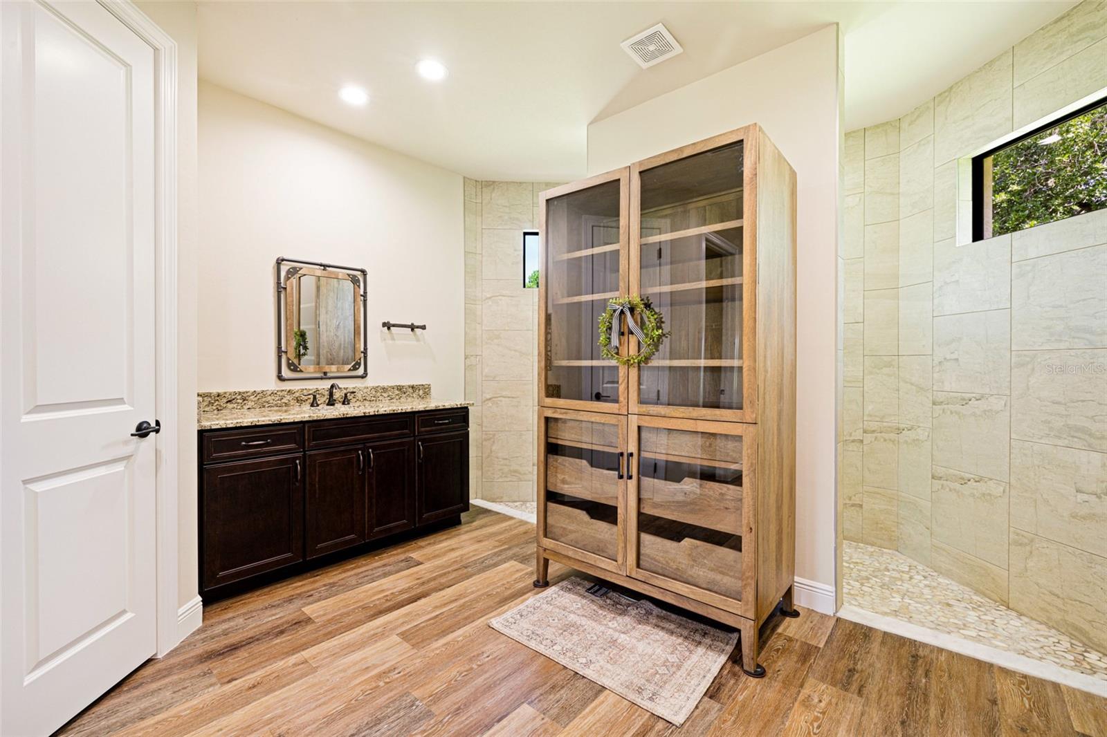 RIVERWIND COVE PH 02 - Residential