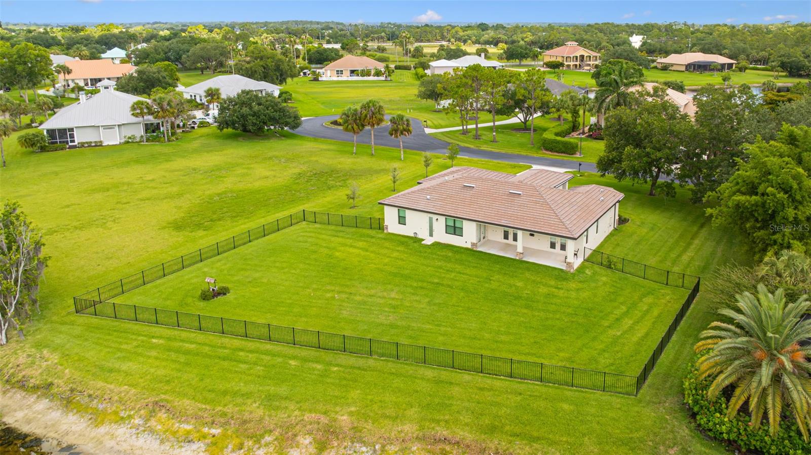 RIVERWIND COVE PH 02 - Residential