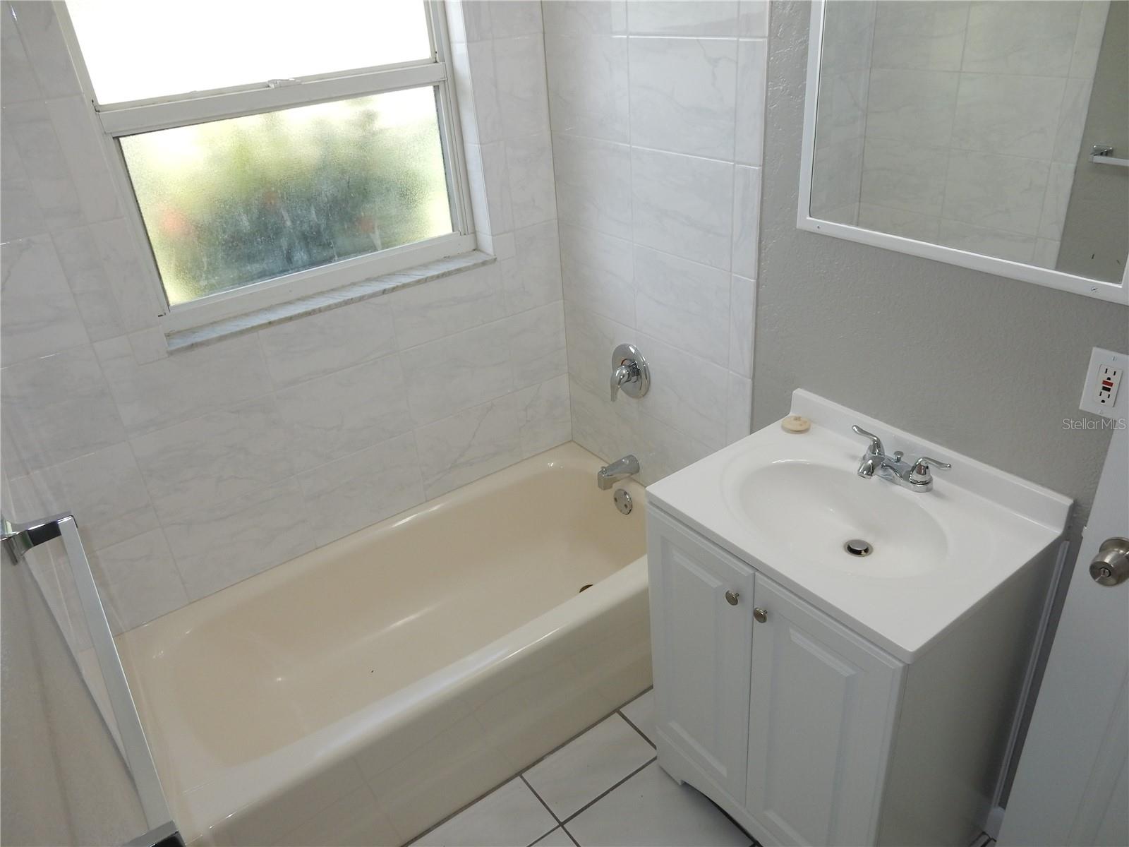 SIBLEYS CHARLOTTE HARBOR - Residential Lease