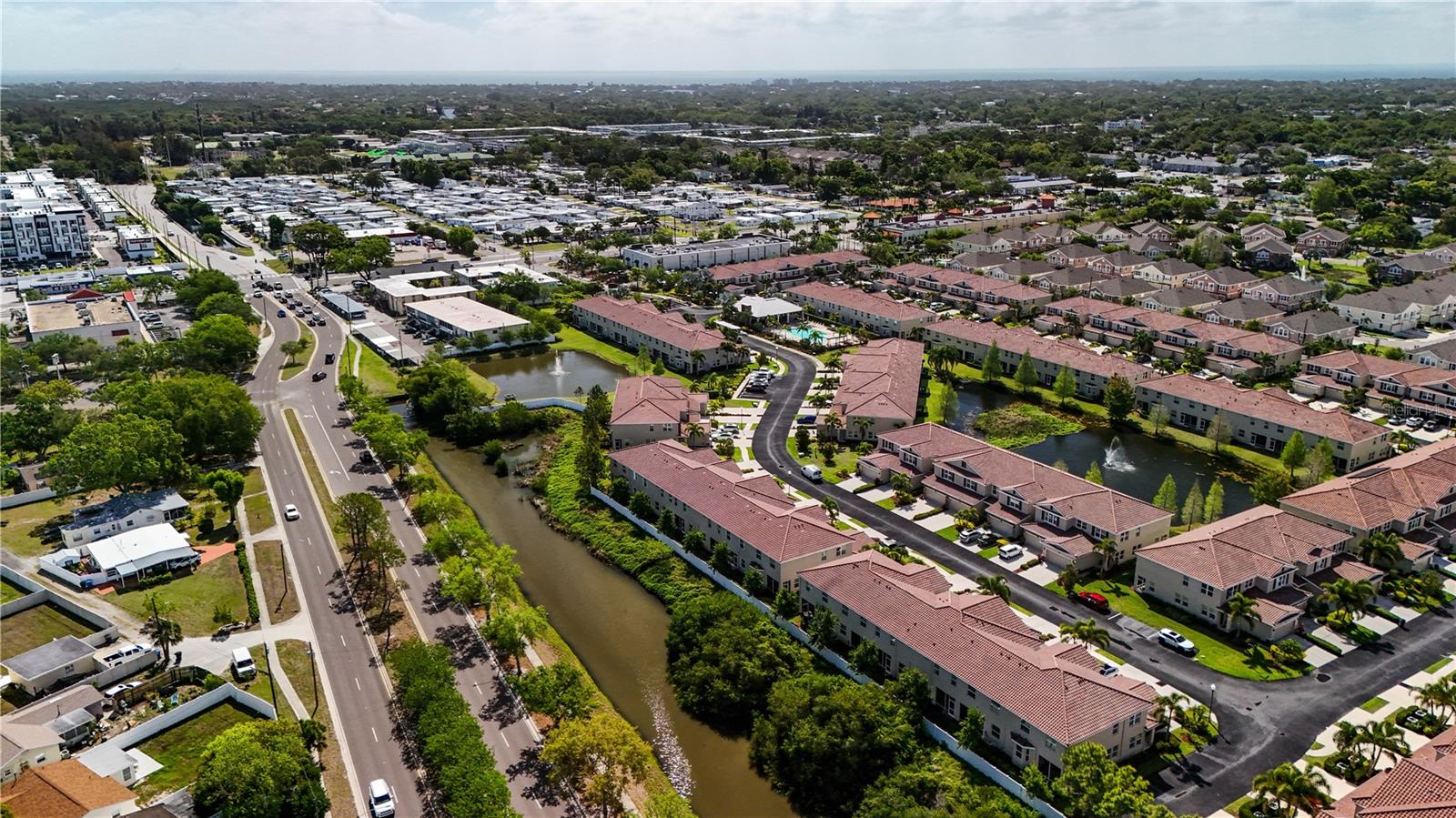COLONNADE - Residential