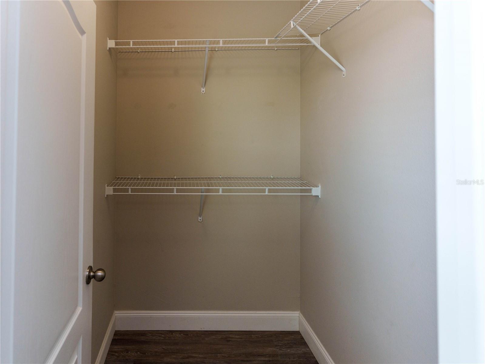 COLONNADE - Residential