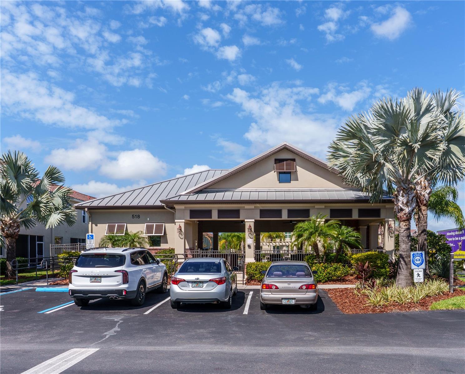 COLONNADE - Residential