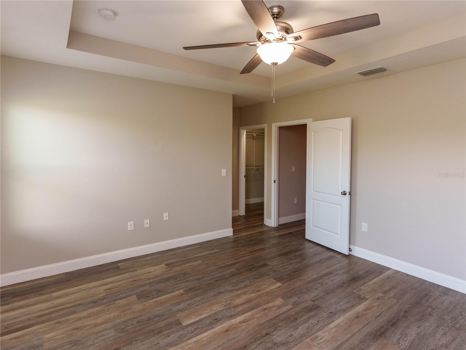 COLONNADE - Residential