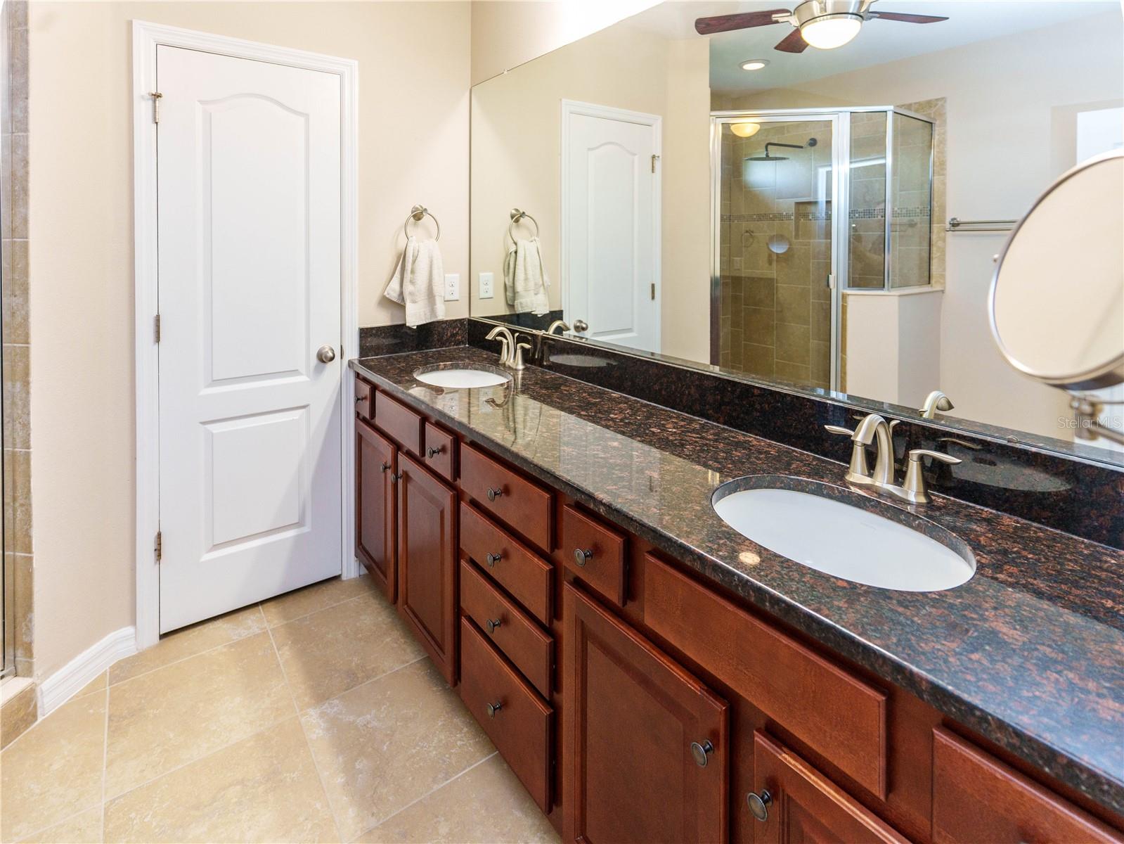 COLONNADE - Residential