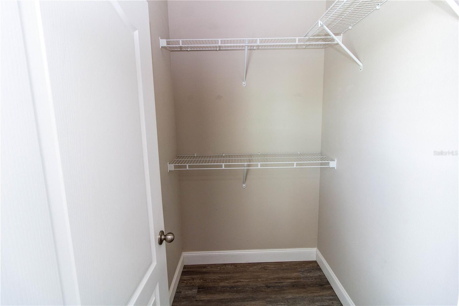 COLONNADE - Residential