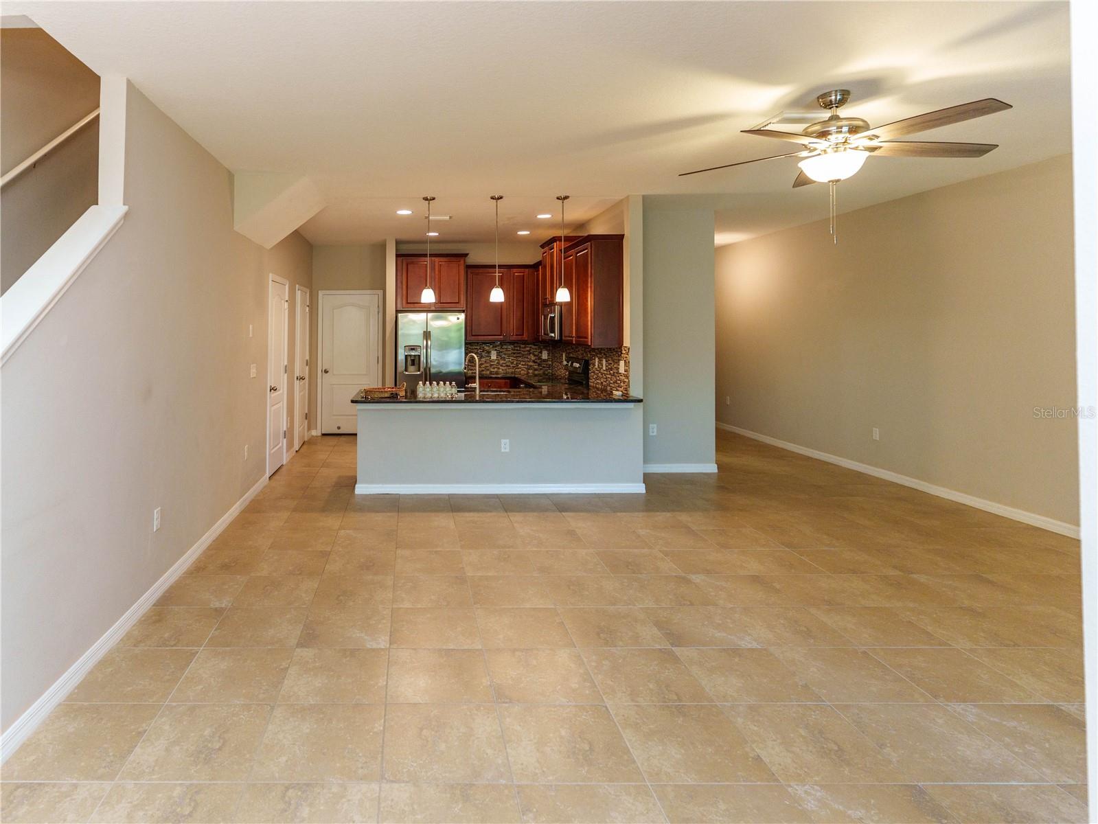 COLONNADE - Residential