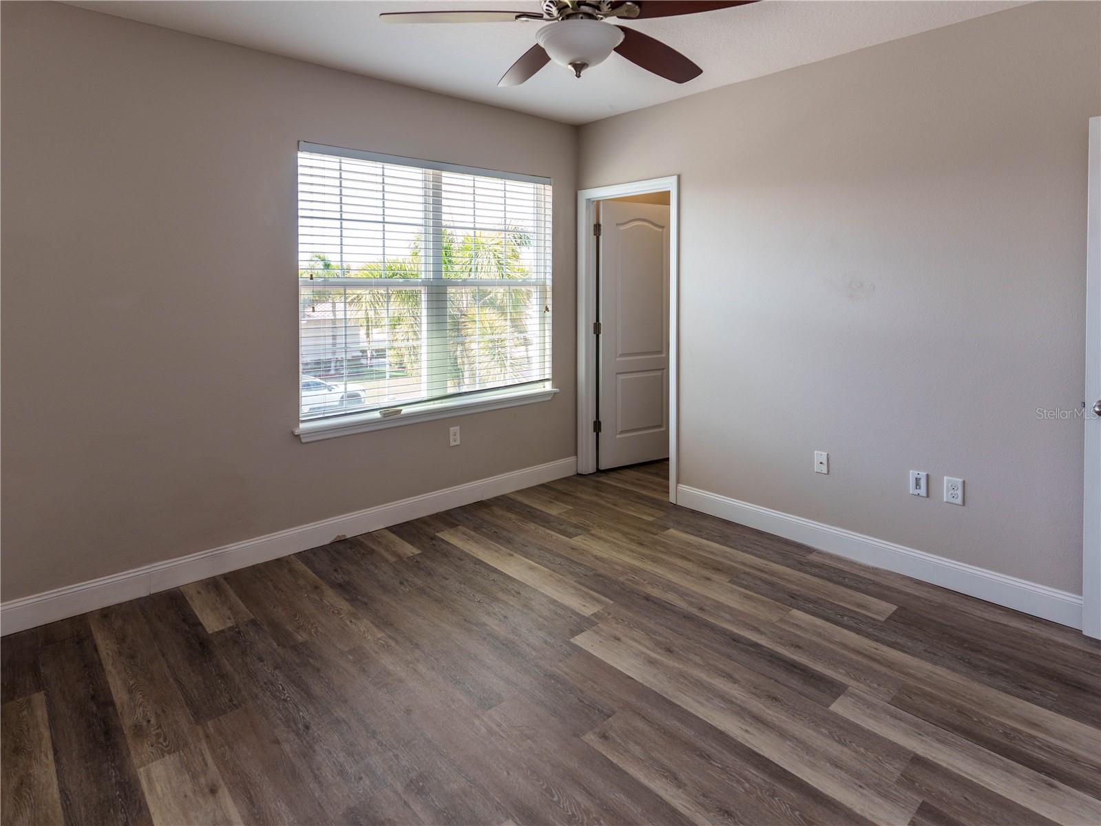 COLONNADE - Residential