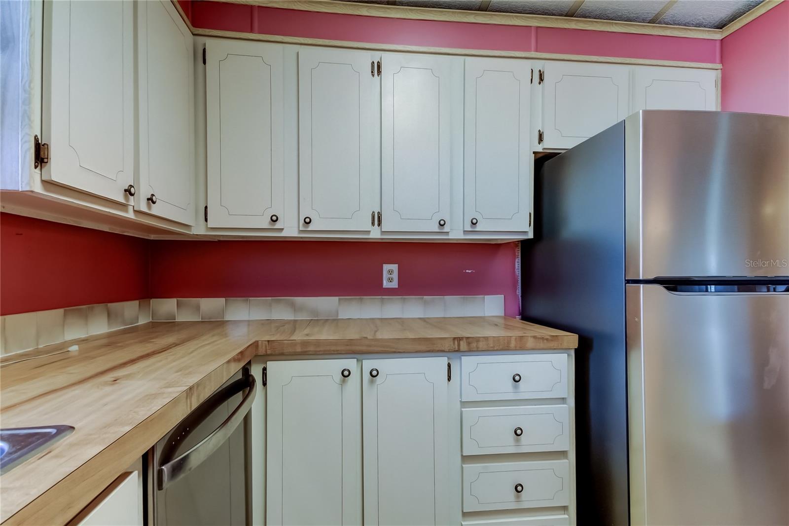 STONEHEDGE ON THE HILL M/H PARK CO-OP UNREC - Residential