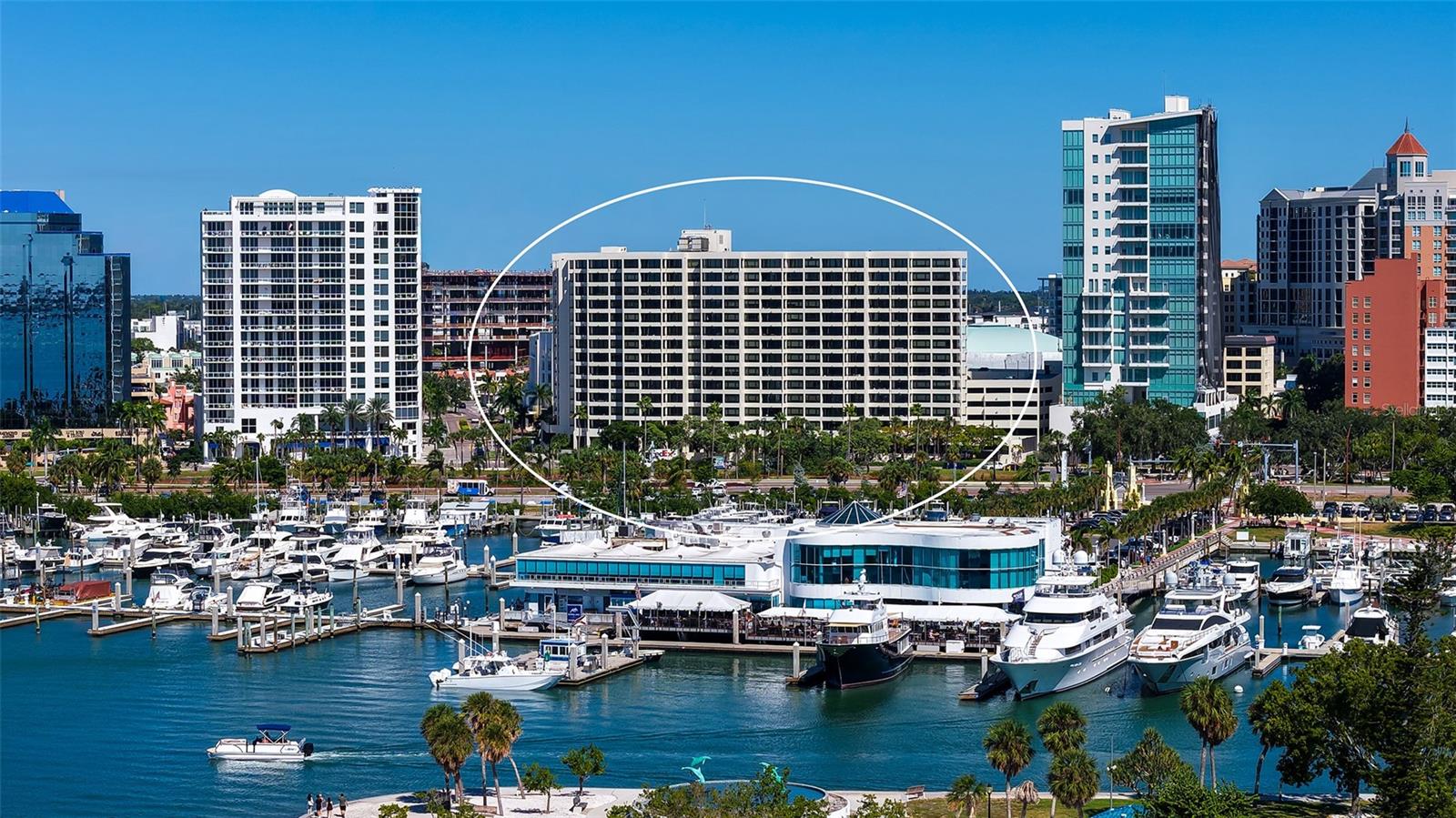 BAY PLAZA - Residential