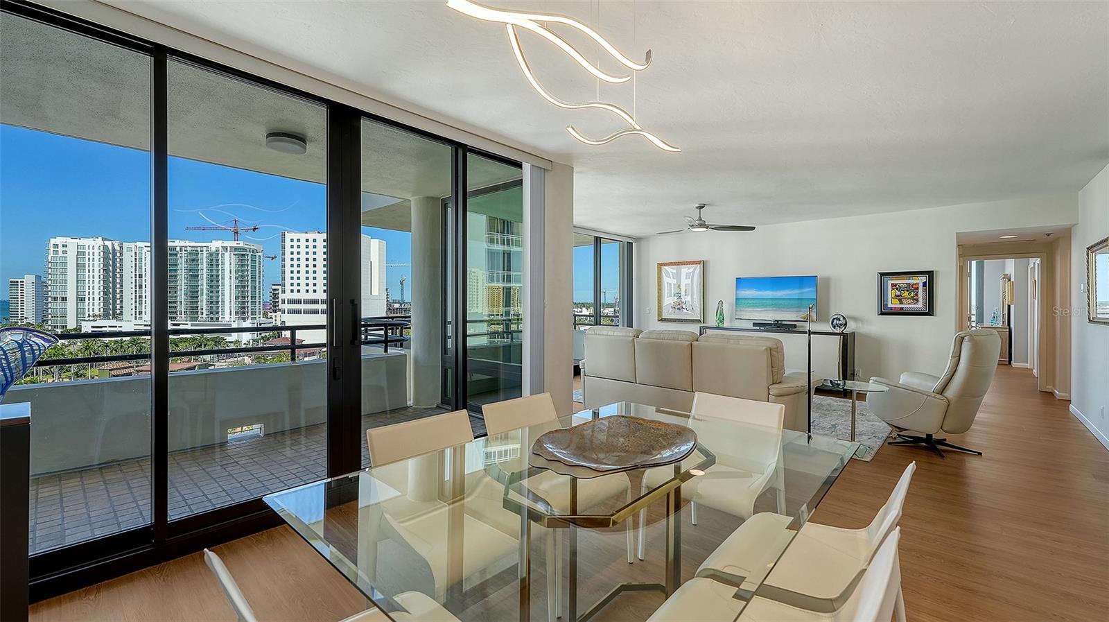 BAY PLAZA - Residential