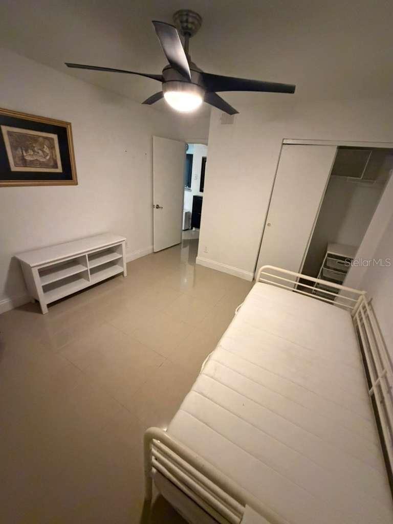 LEXINGTON PLACE - Residential Lease