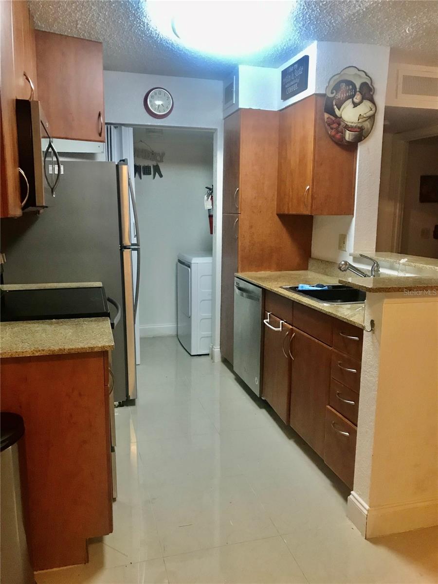 LEXINGTON PLACE - Residential Lease