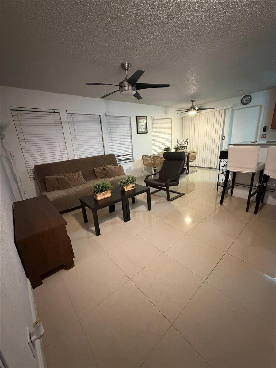 LEXINGTON PLACE - Residential Lease