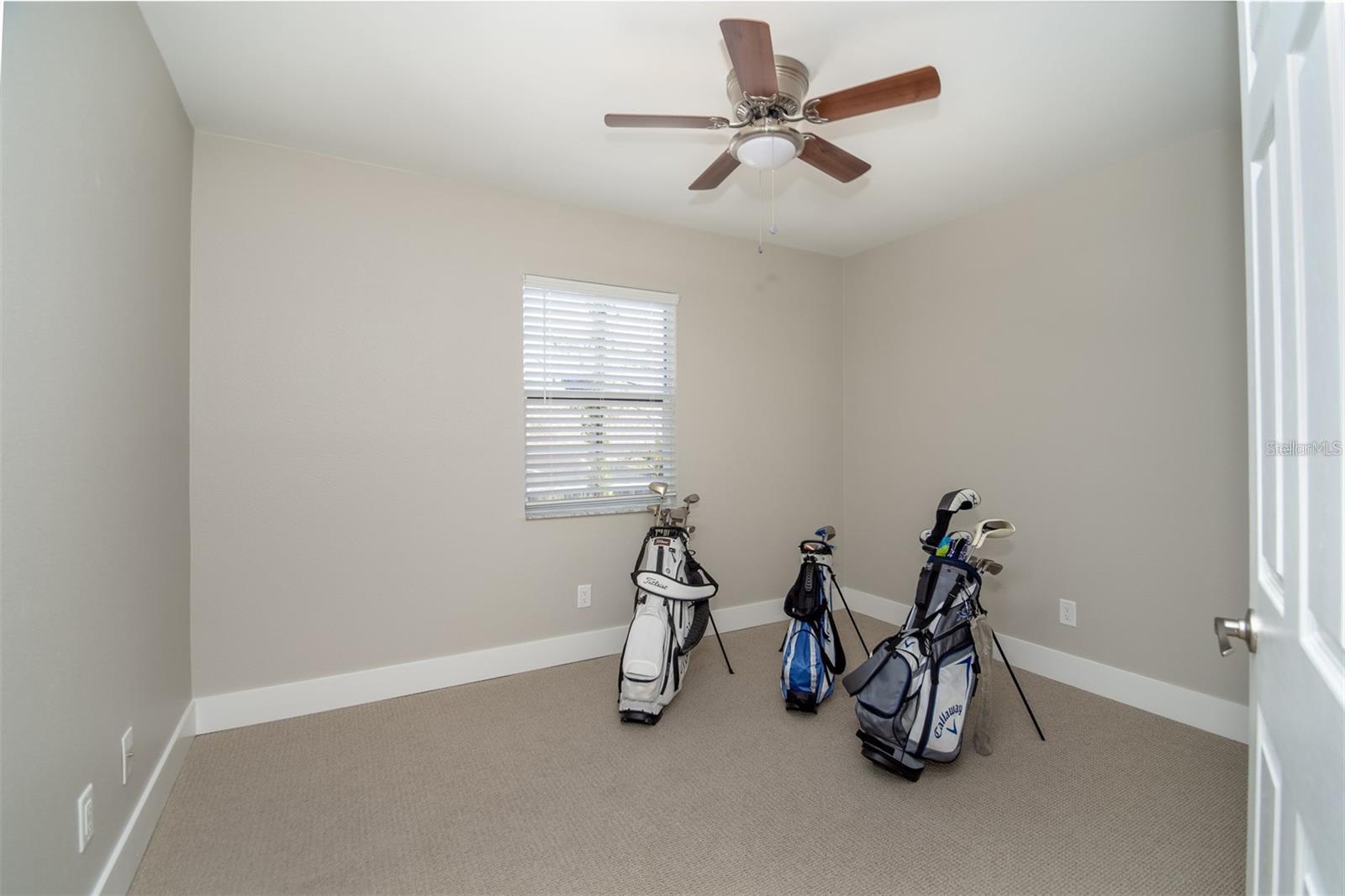 KAREN ACRES - Residential Lease