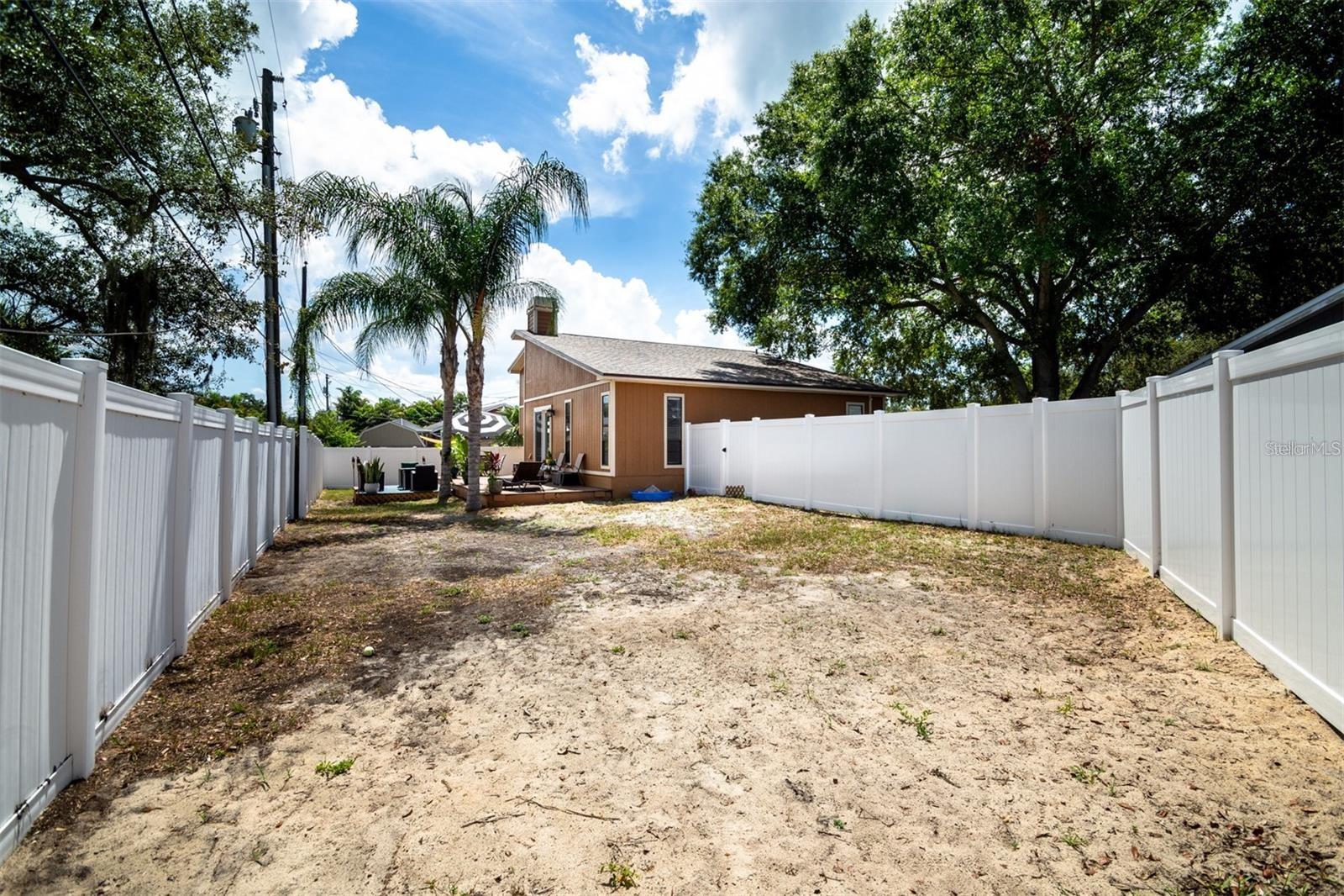 KAREN ACRES - Residential Lease