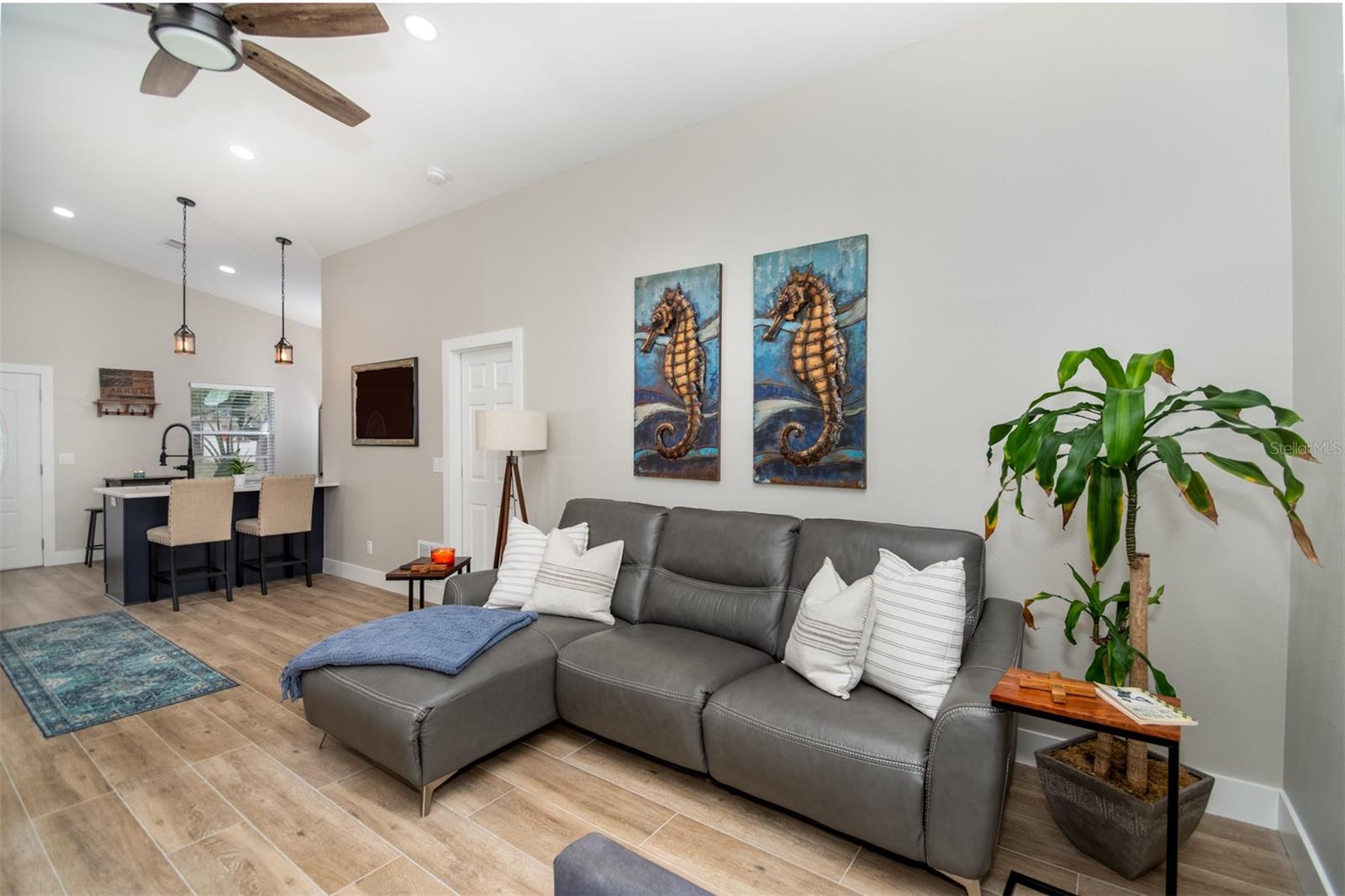 KAREN ACRES - Residential Lease