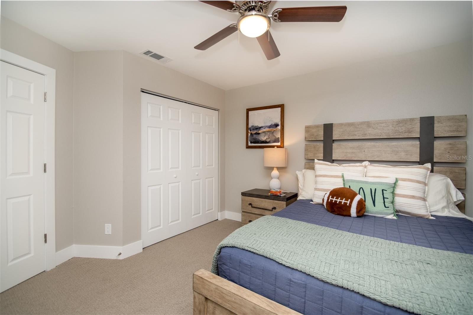 KAREN ACRES - Residential Lease