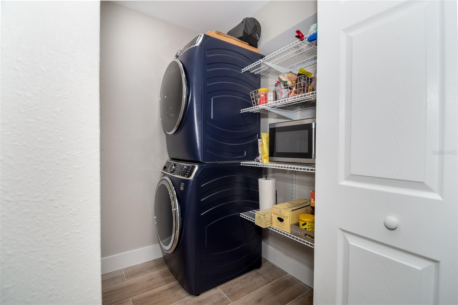 KAREN ACRES - Residential Lease