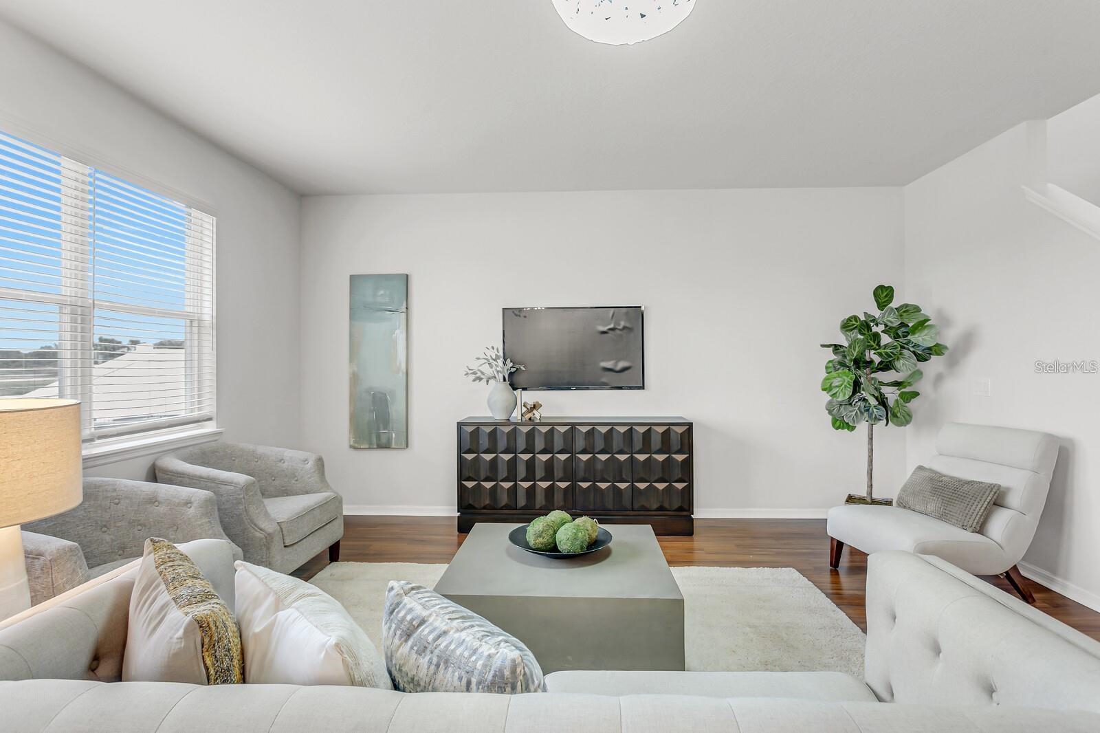 CARRIAGE PTE SOUTH PH 2C 2 - Residential Lease