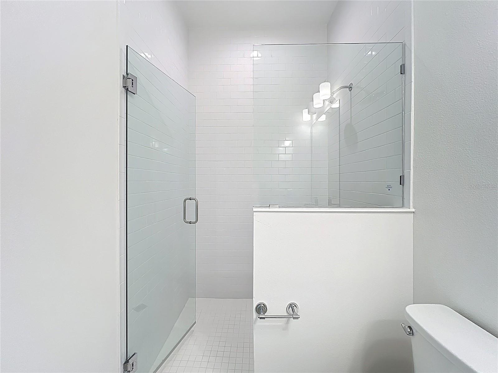 WATERCOLOR PLACE PH II - Residential