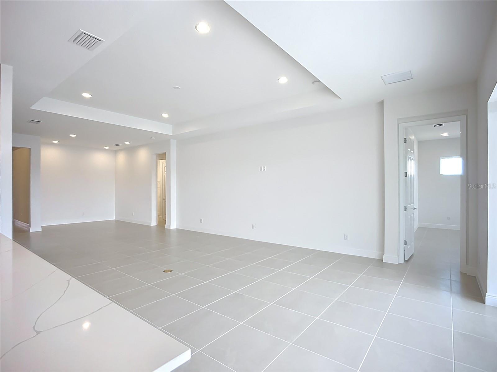 WATERCOLOR PLACE PH II - Residential