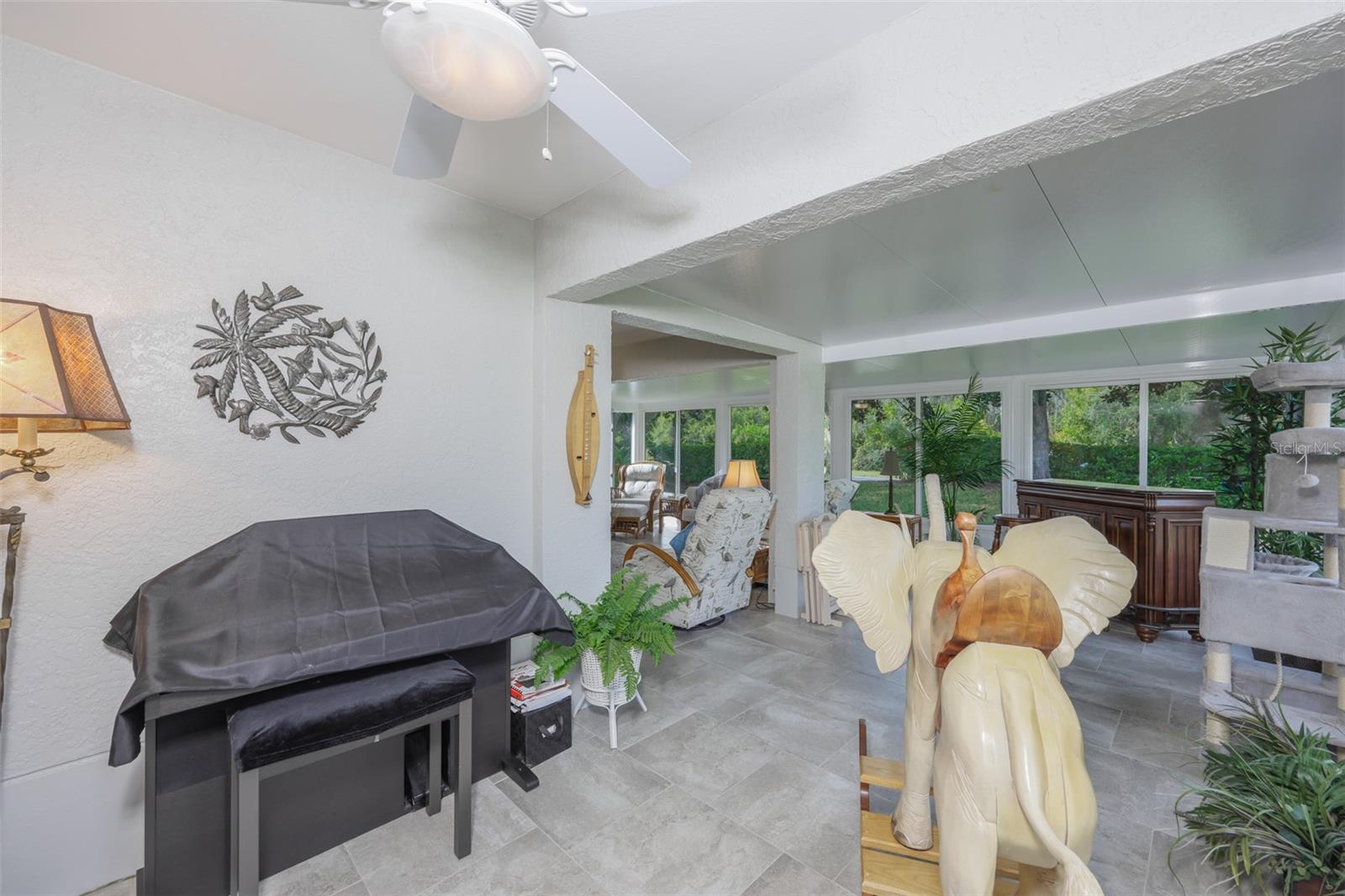 VILLEROY CONDO - Residential