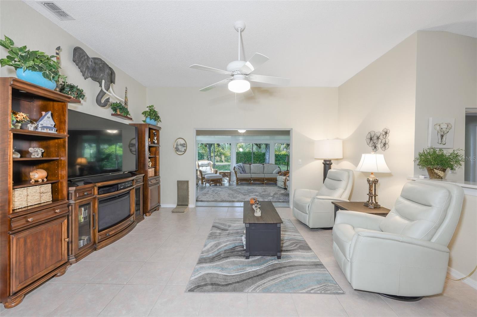 VILLEROY CONDO - Residential