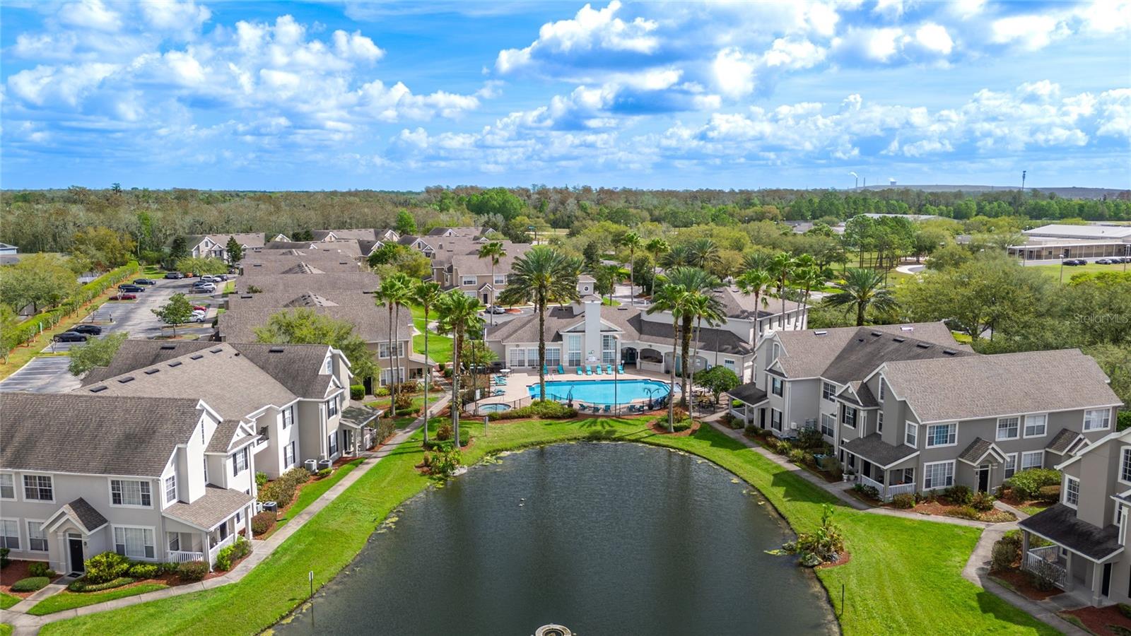 CENTRAL PK/LEE VISTA - Residential