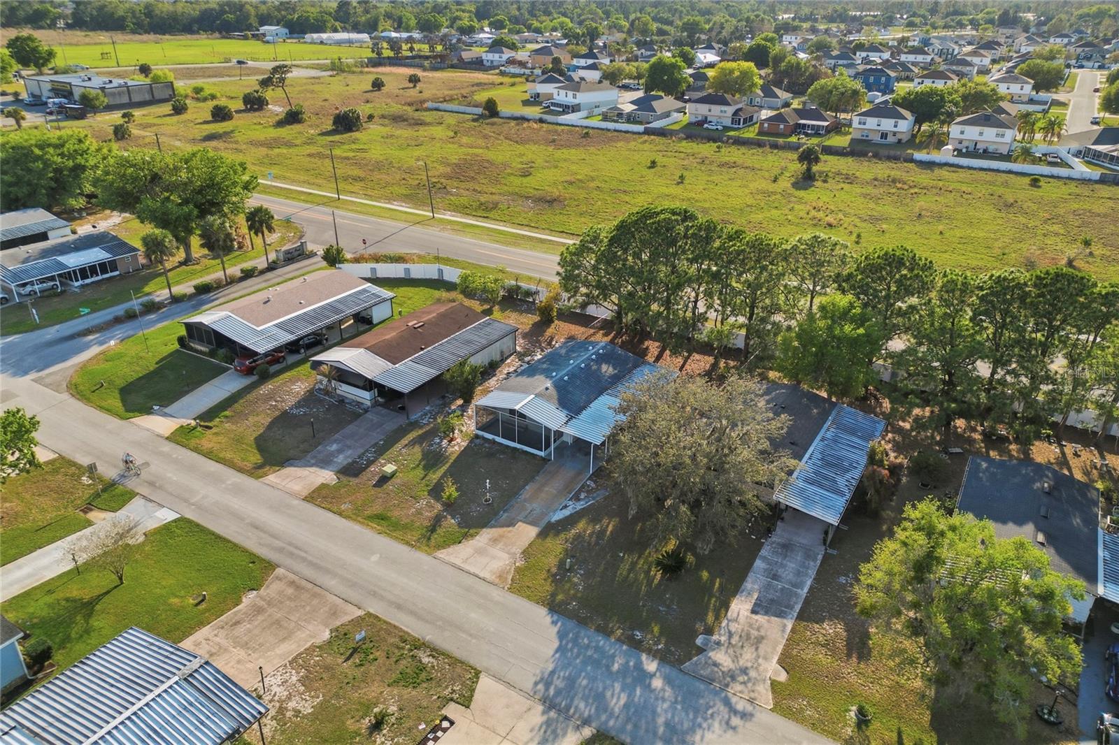 VILLAGE PARK - Residential