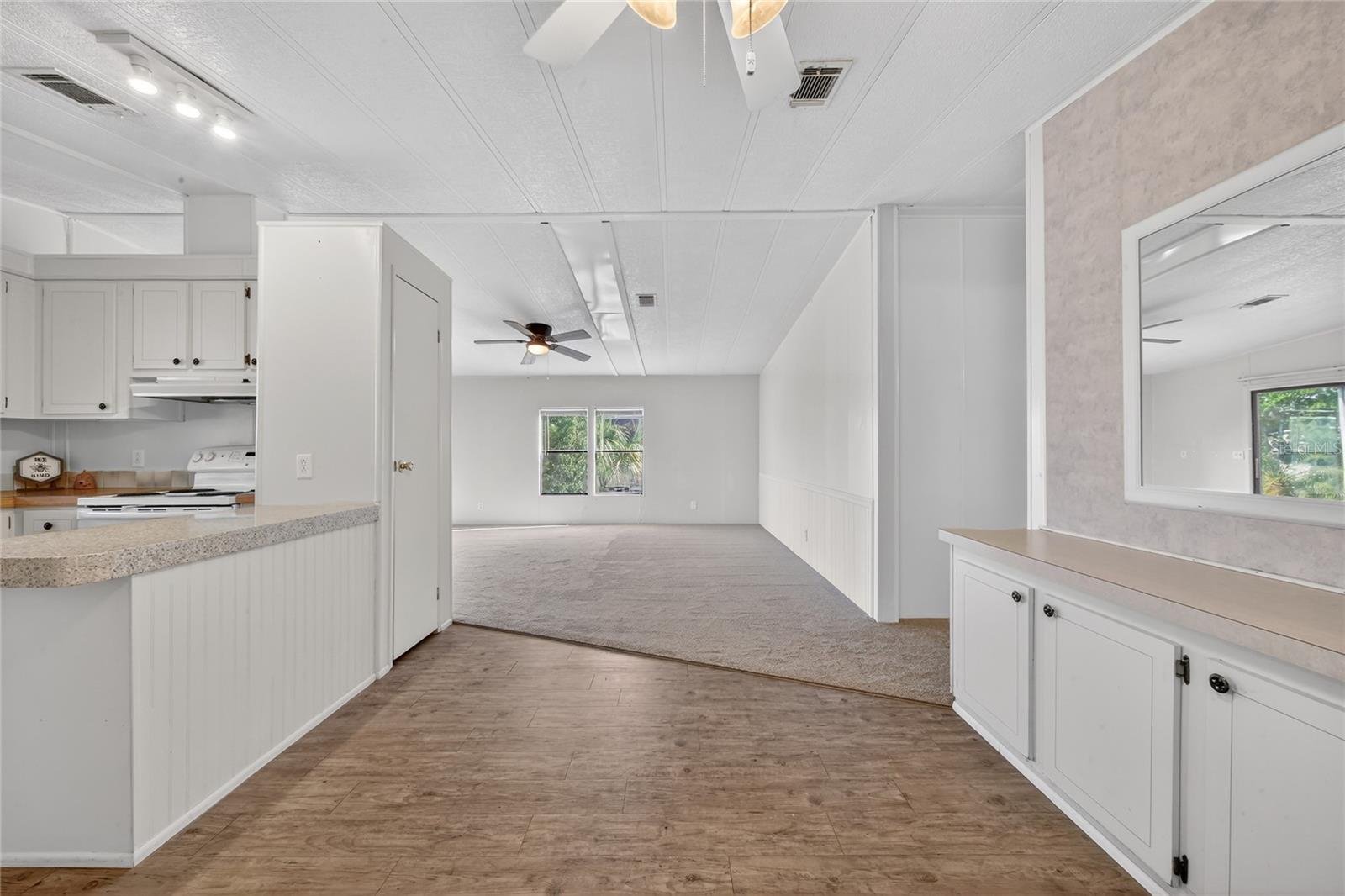 VILLAGE PARK - Residential