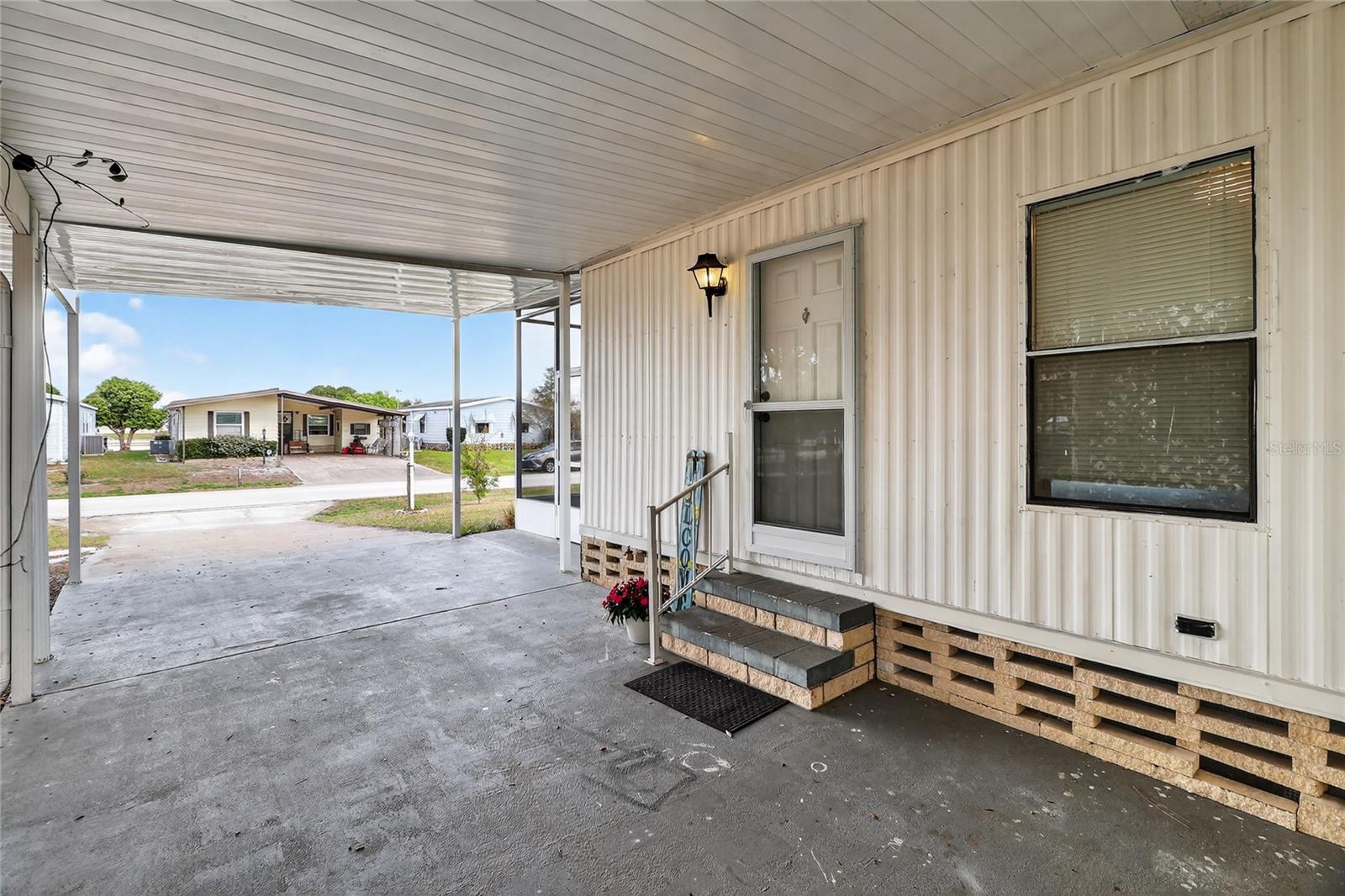 VILLAGE PARK - Residential