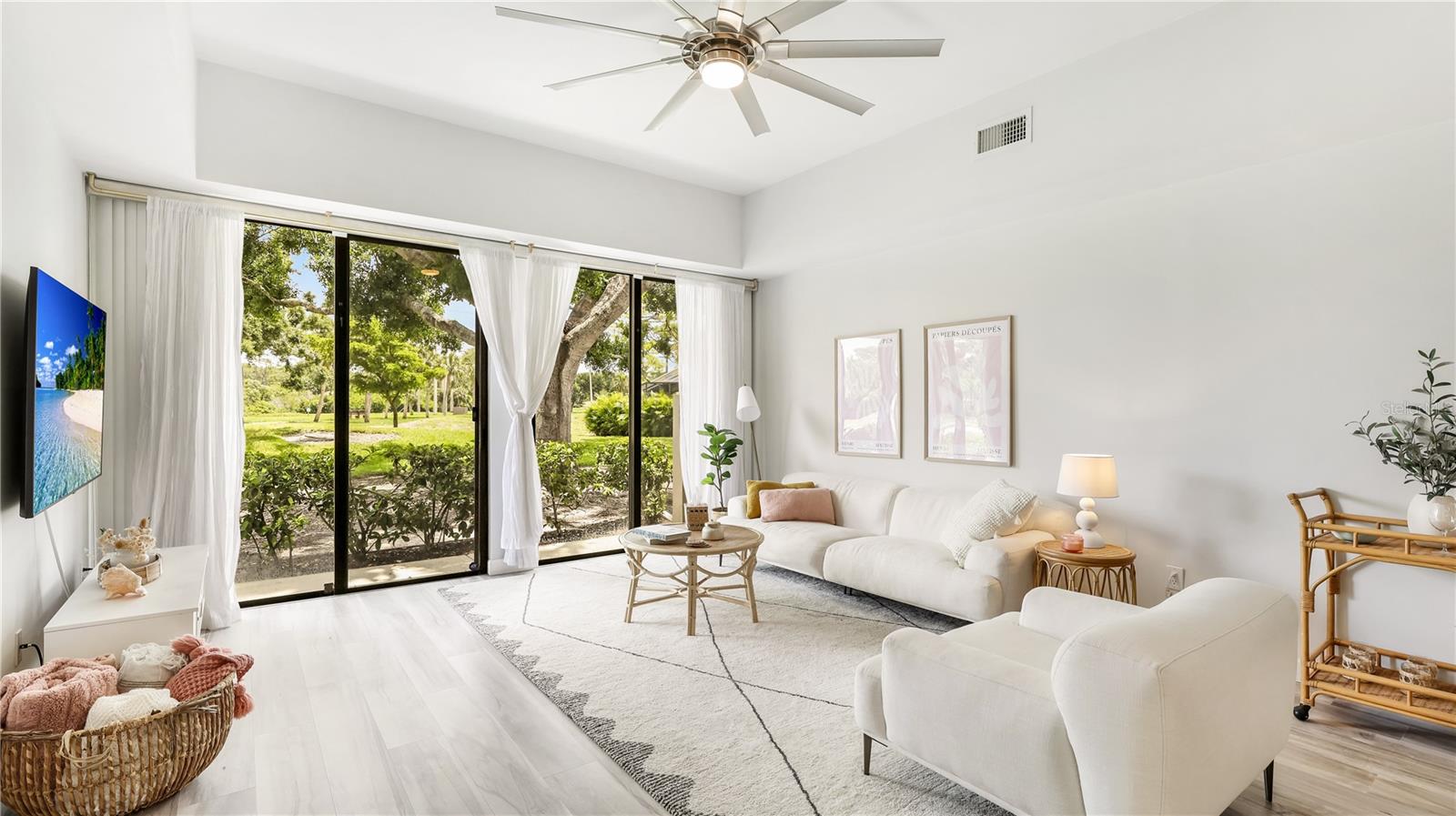 2383 LAKESIDE MEWS D3