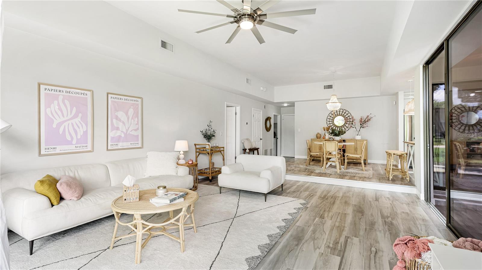 2383 LAKESIDE MEWS D3