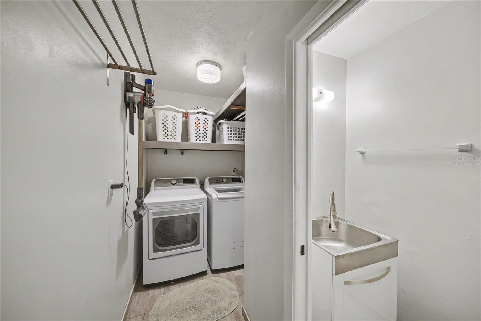 LAKE MAGDALENE ARMS ESTATES - Residential