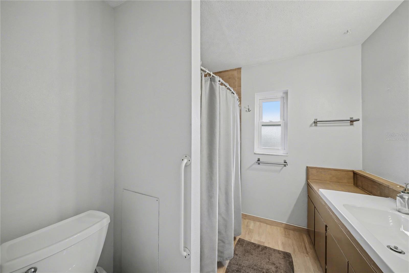 LAKE MAGDALENE ARMS ESTATES - Residential