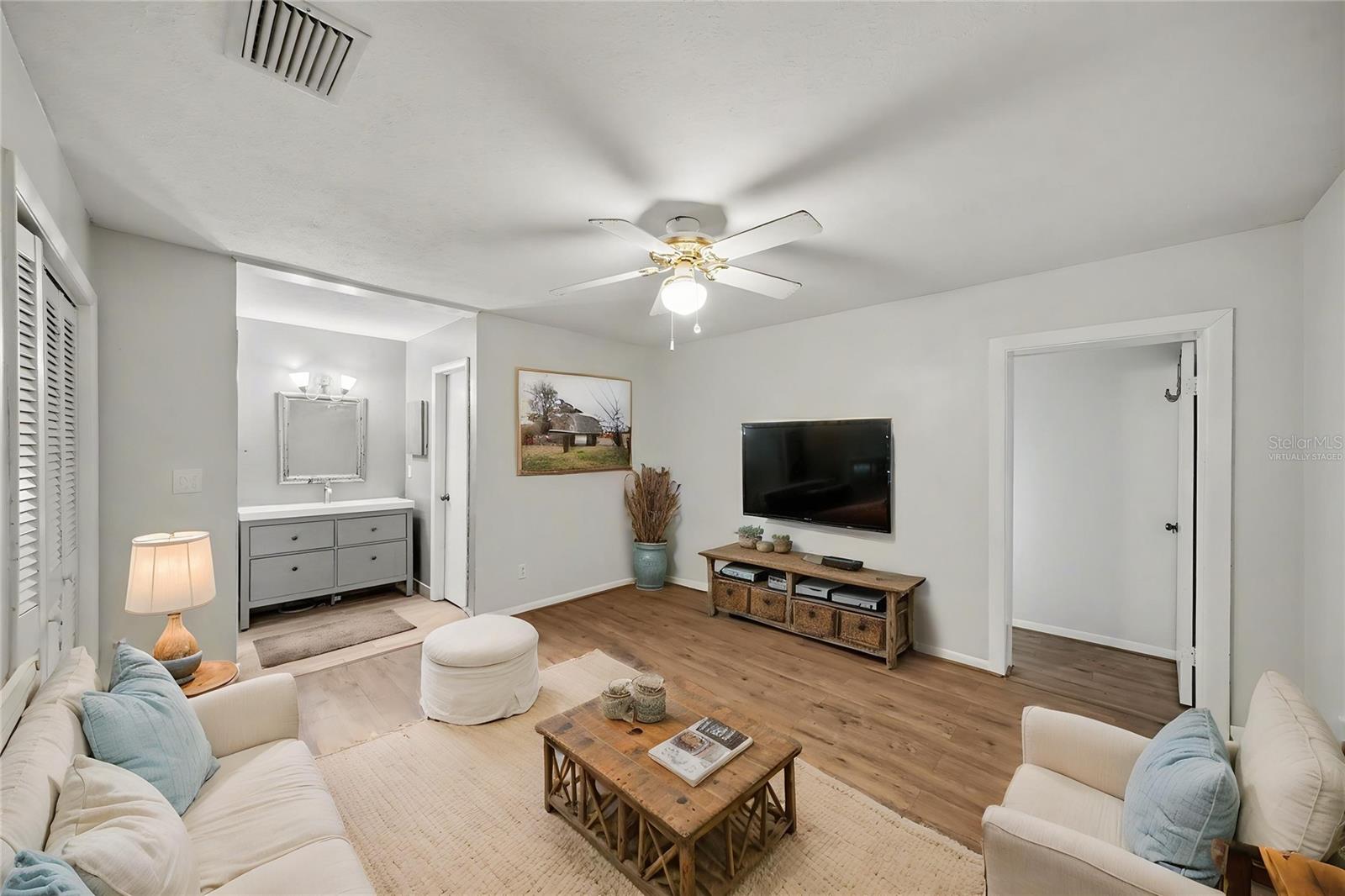 LAKE MAGDALENE ARMS ESTATES - Residential