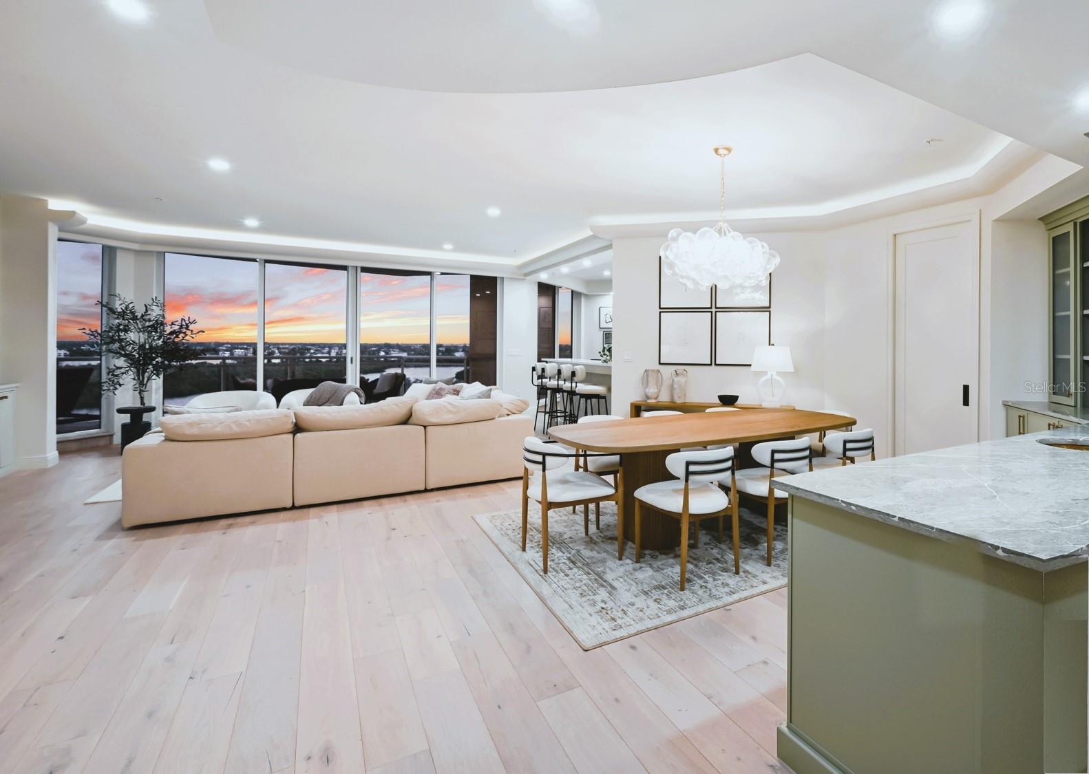 THE BEACH RESIDENCES - Residential